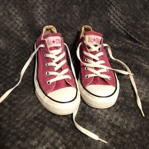 Unisex Pink Low Top Converse Men's 4 Women's 6
